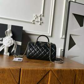Picture of Chanel Handbags _SKUfw239862427fw